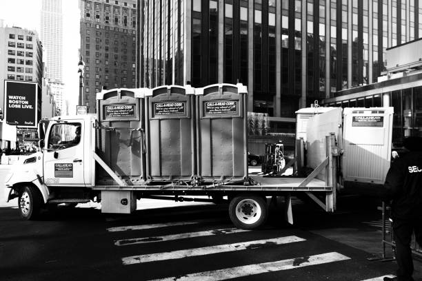 Best Porta potty delivery and setup  in Friendship Heights Village, MD